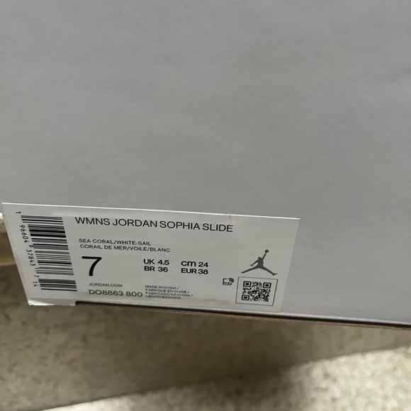 Jordan Sophie slides sea coral size 7 - Picture 5 of 5